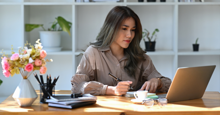 Businesswoman optimizing her systems through website integrations